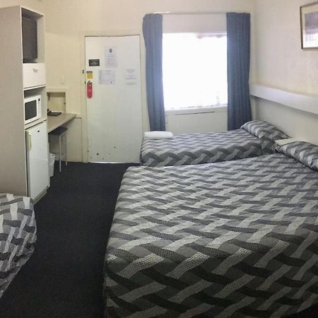 Balonne River Motor Inn Saint George Bagian luar foto