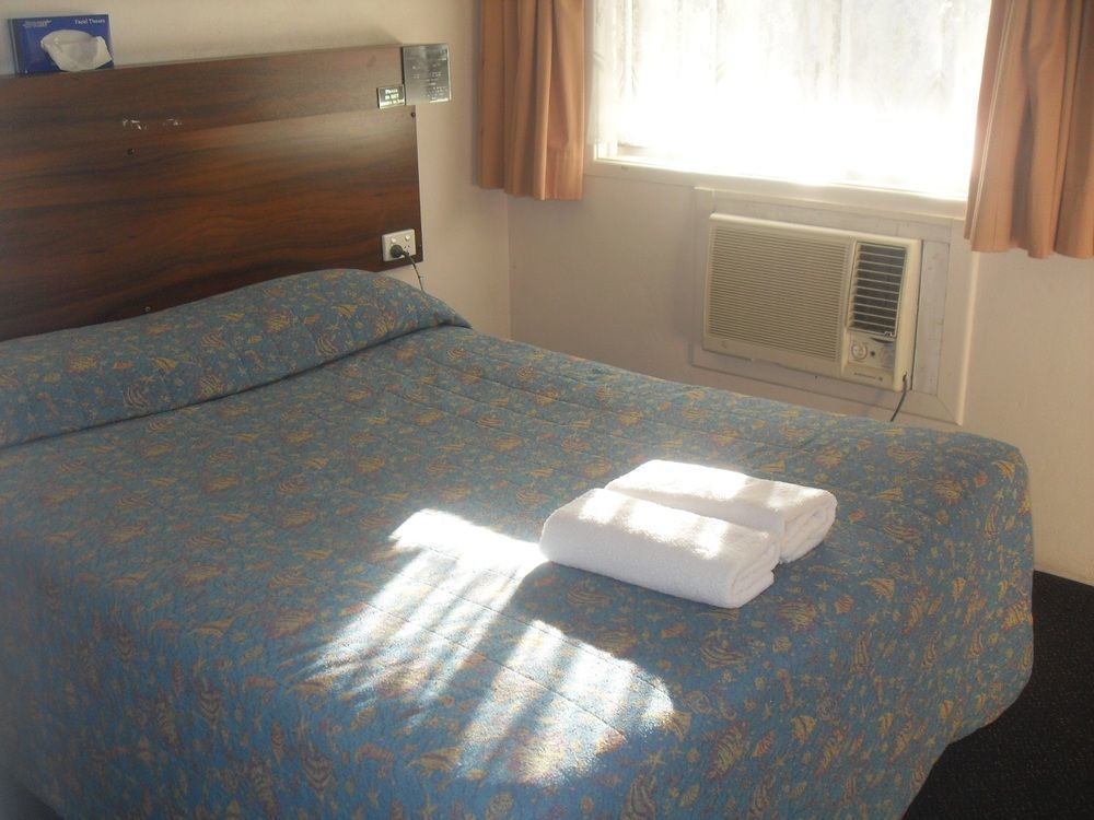 Balonne River Motor Inn Saint George Bagian luar foto